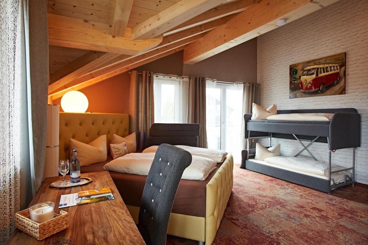 Vintage Charivari- Sommer Hoernerbahnen Kostenlos Mit Restaurant Hotel